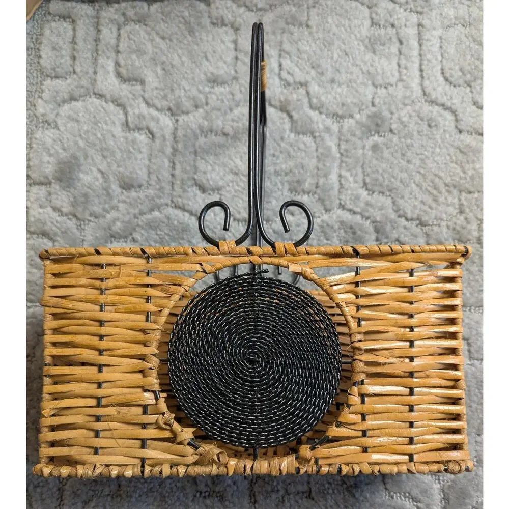 WICKER & SPIRAL WIRE WINE BASKET 10.5x5.5x4.25